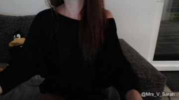 Mrs_Vagina  08-08-2021 flashing Female